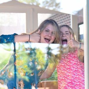 Meet your Posher, Laurie